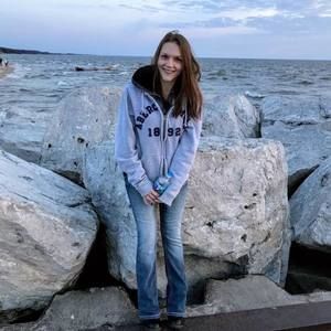 Meet your Posher, Brandy